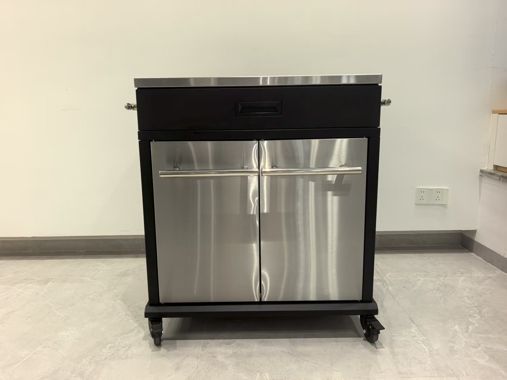 Portable Stainless Steel BBQ Cart with Convenient Storage Design