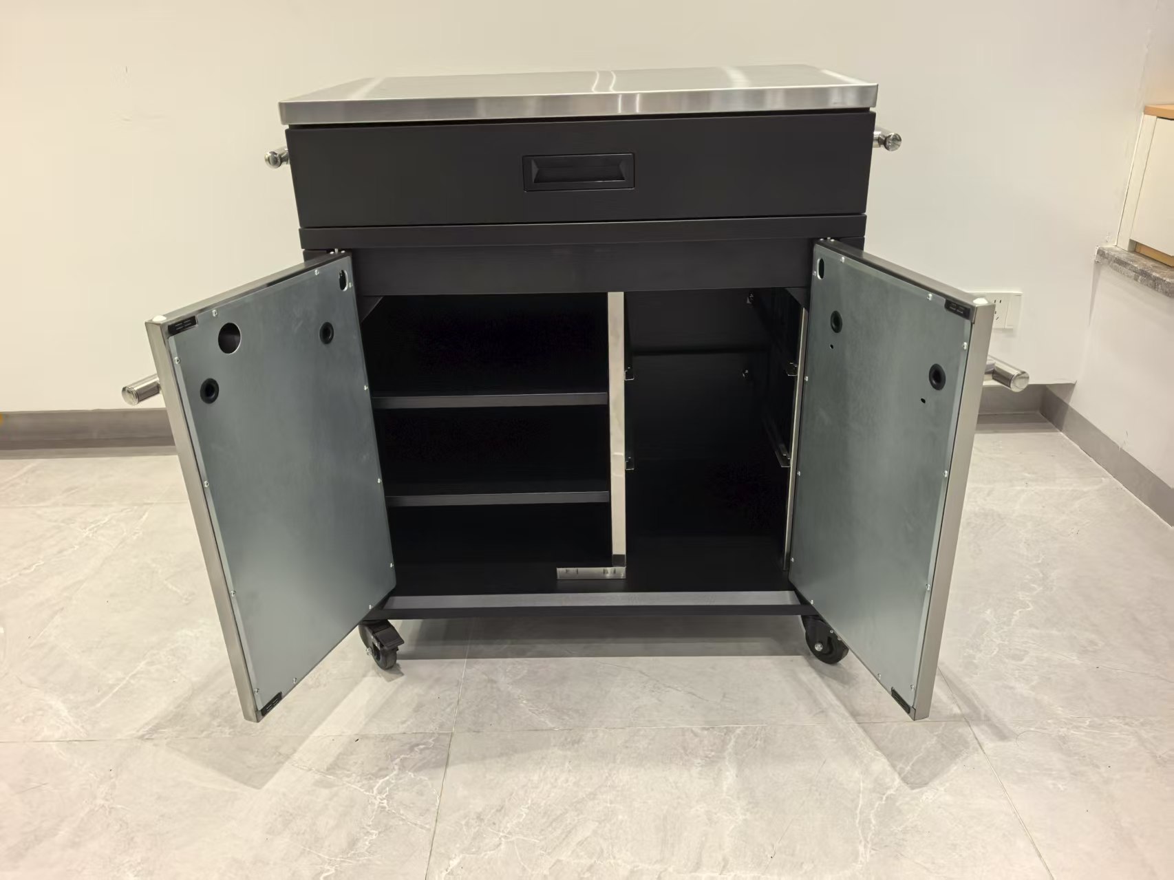 Portable Stainless Steel BBQ Cart with Convenient Storage Design
