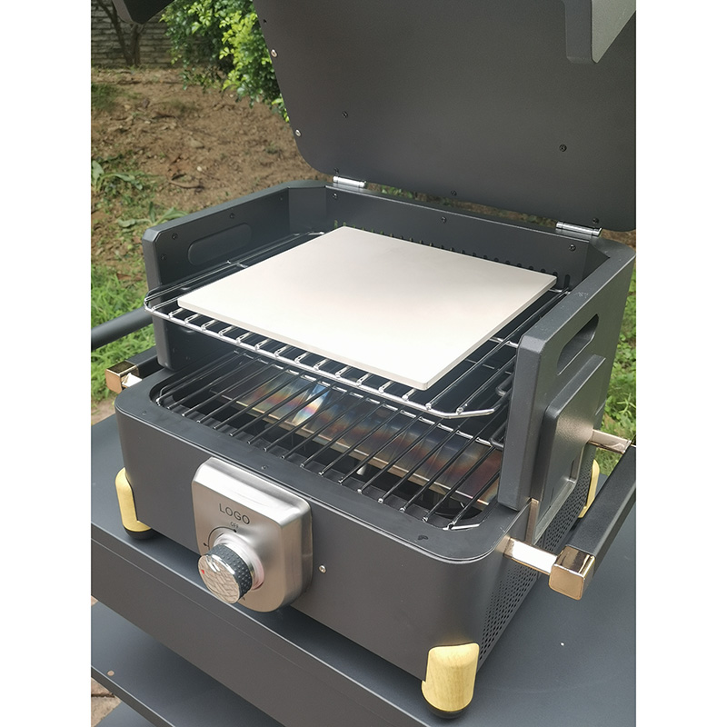 Outdoor pizza baking oven